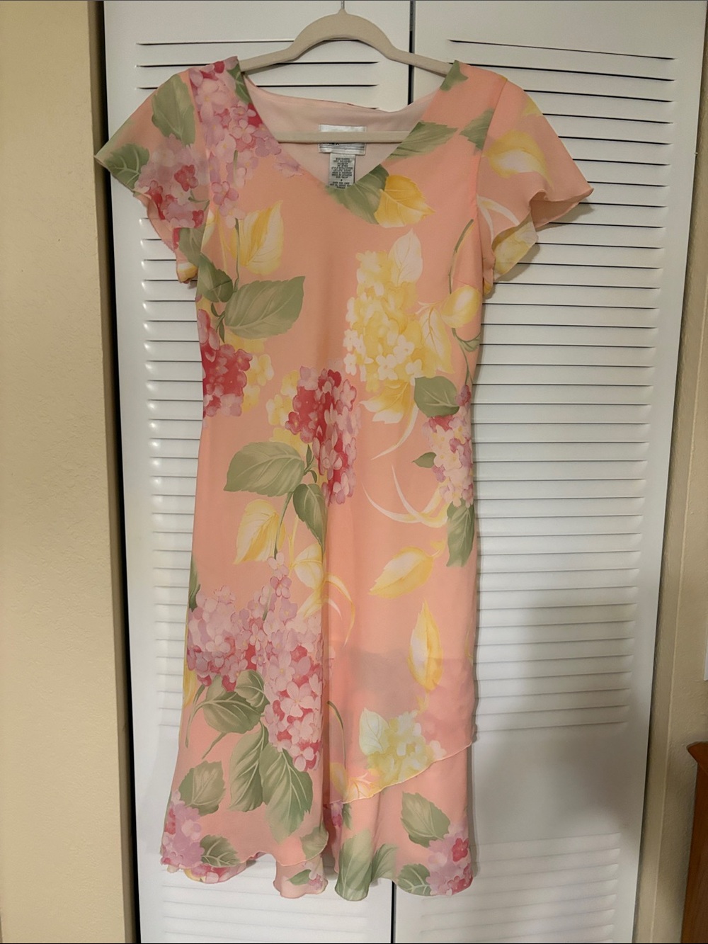 S.L. Fashions Peach Floral V-Neck Midi Dress